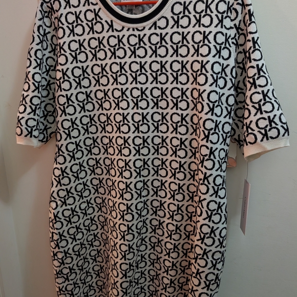 Calvin Klein Black and White  Women's Half Sleeve Dress Woolens.New With Tag XL - Picture 3 of 5